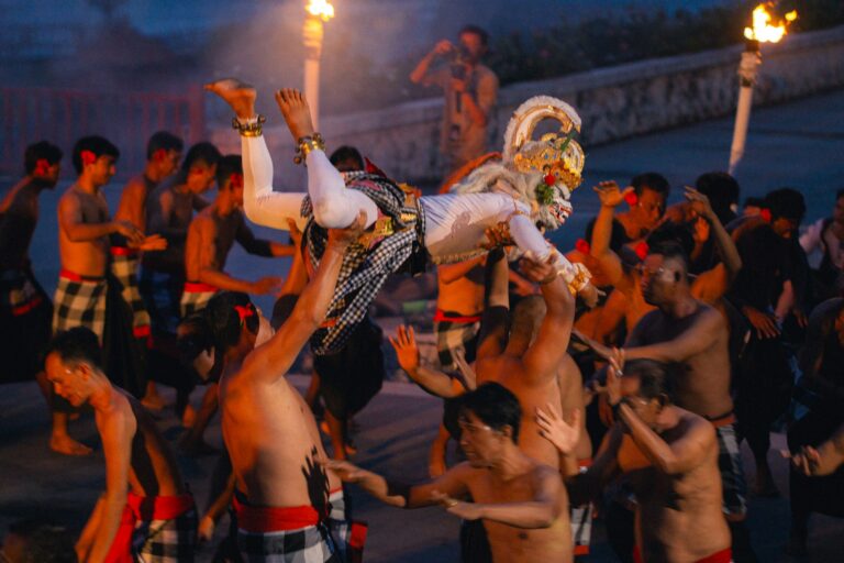 Ketika Bali Tak Lagi Seindah Ucapan ‘Om Swastiastu’: Antara Surga Wisata dan Ancaman Kehilangan Jati Diri